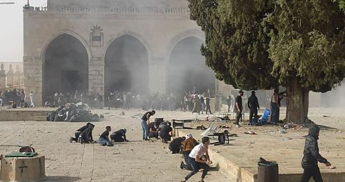 Plus de 300 blessés palestiniens dans l'attaque israélienne d'Al-Qods ce matin, dont plusieurs dans un état grave